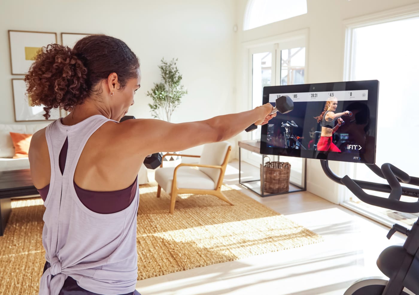 On-Demand Strength-Training with Included Hand Weights